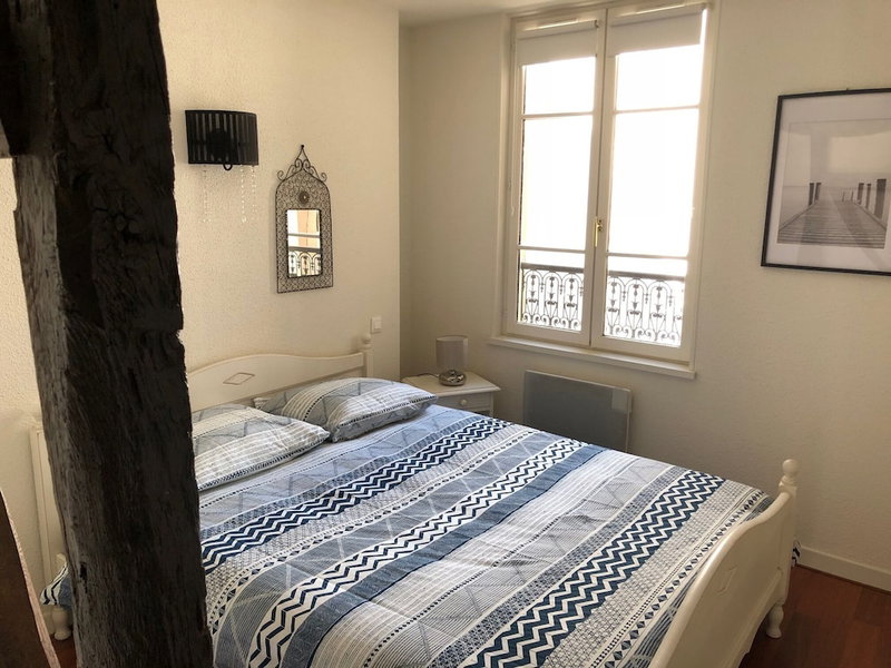 Charmant Zola, Troyes, France