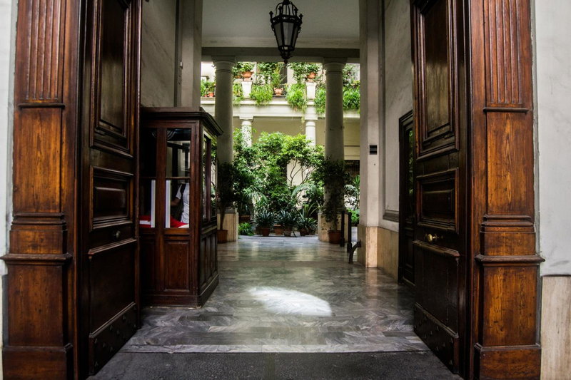 Civico 7, Naples, Italy