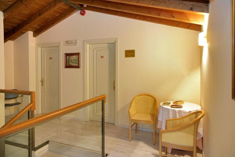 Hotel Ristorante Miralago, Garda, Italy