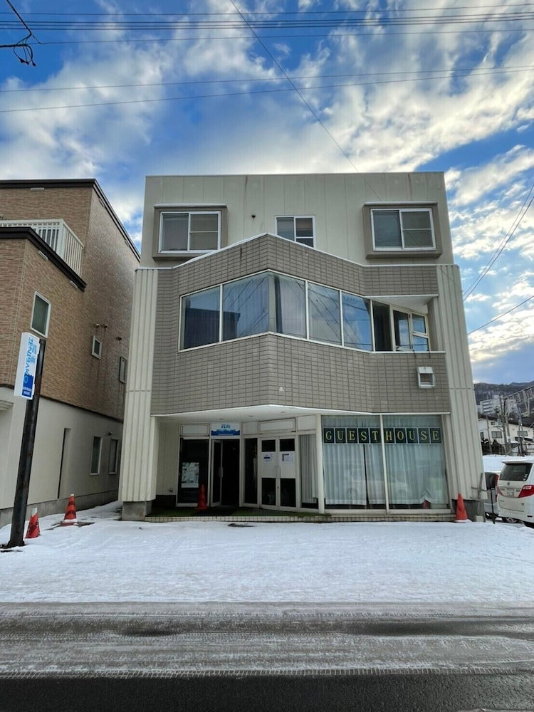 Hotel · Zenibako House 1F, Otaru