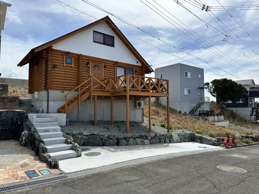 shirahamakashibessoK-32, Shirahama, Japan