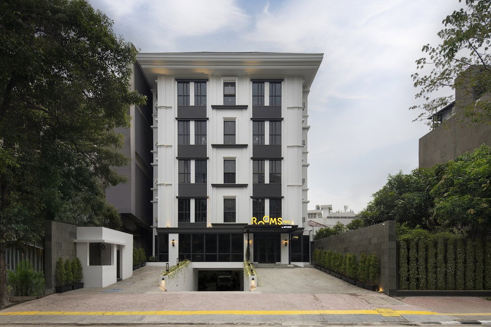 Hotel · ROOMS INC Sudirman Jakarta, Jakarta