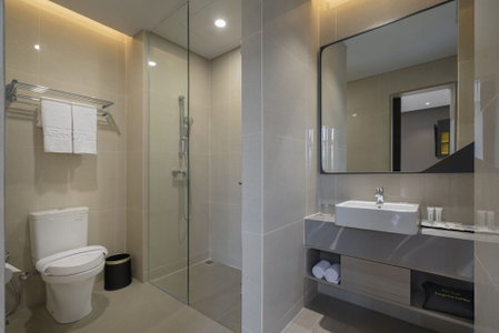 ROOMS INC Sudirman Jakarta, Jakarta, Indonesia