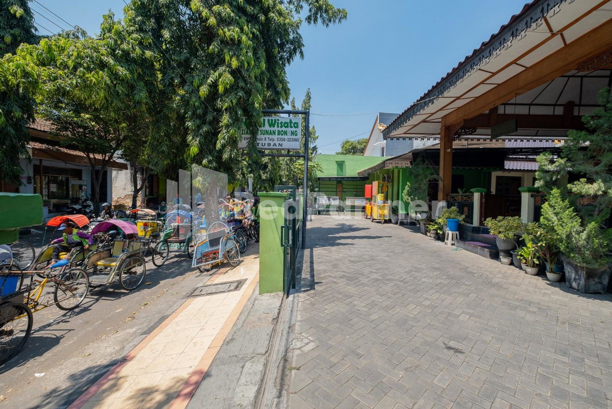Hotel Wisata Ziarah Sunan Bonang Syariah Mitra RedDoorz, Indonesia
