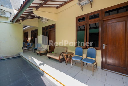 Hotel Wisata Ziarah Sunan Bonang Syariah Mitra RedDoorz, Tuban, Indonesia