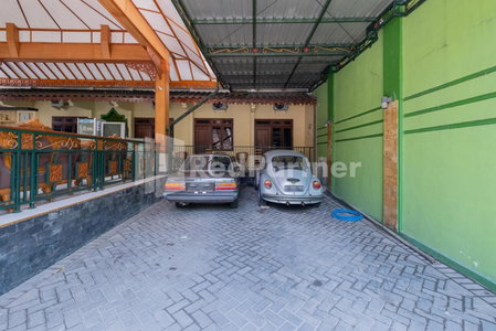Hotel Wisata Ziarah Sunan Bonang Syariah Mitra RedDoorz, Tuban, Indonesia