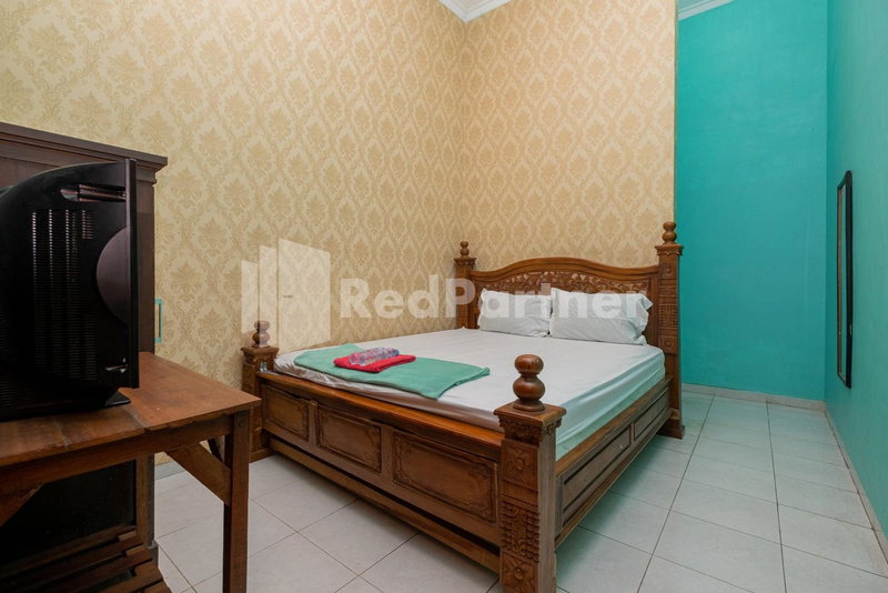 Hotel Wisata Ziarah Sunan Bonang Syariah Mitra RedDoorz, Tuban, Indonesia