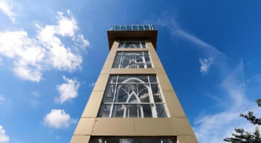 Dju Dju Hotel, Indonesia
