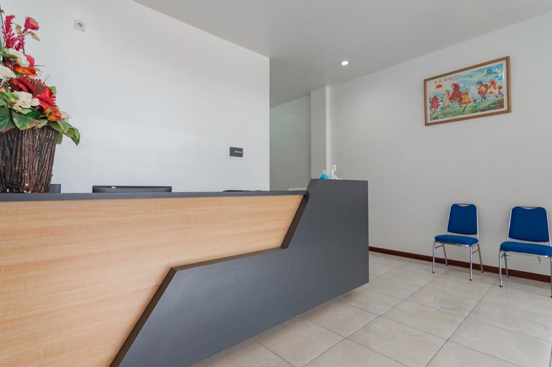 RedDoorz at Vall Guest House Balikpapan, Balikpapan, Indonesia