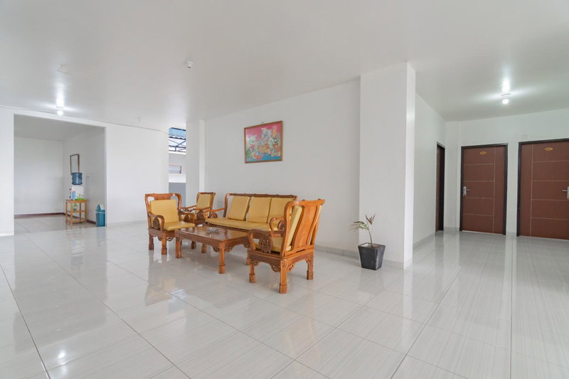 RedDoorz at Vall Guest House Balikpapan, Balikpapan, Indonesia