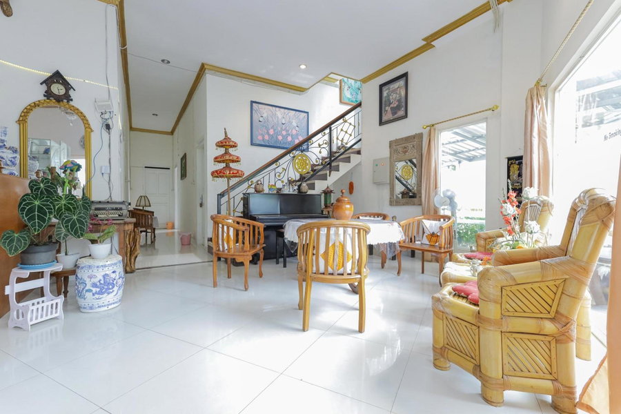 RedDoorz at Villa Puncak Tidar, Malang, Indonesia