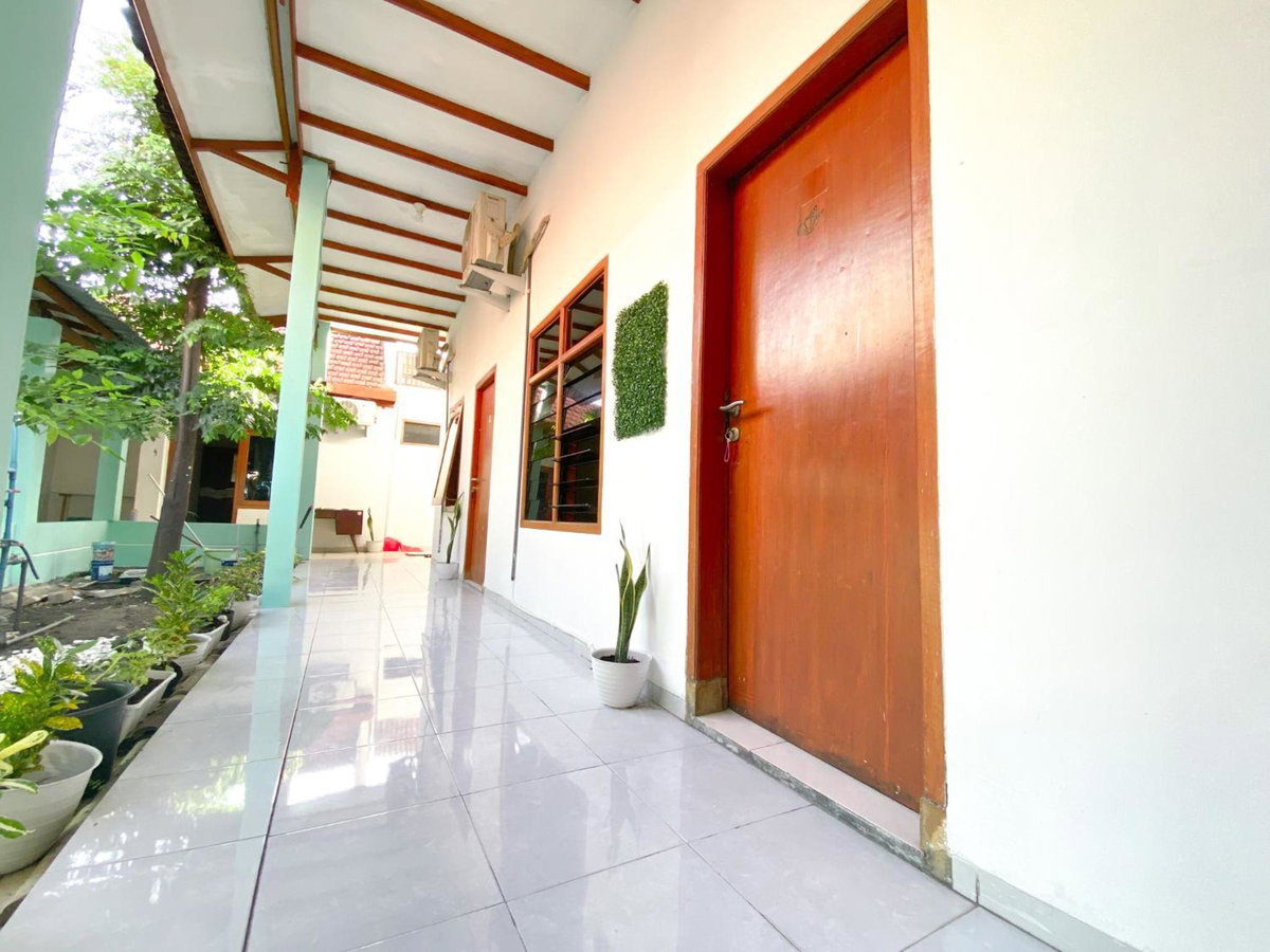Hotel · Homey Guesthouse Kertajaya (Syariah), Surabaya