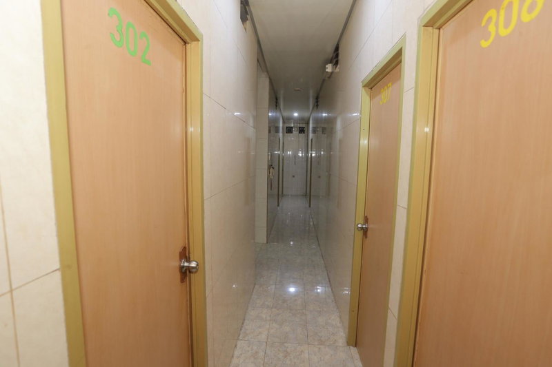 Hotel O Bintaro, South Tangerang, Indonesia