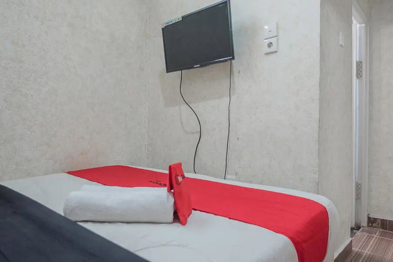 RedDoorz Syariah at Jalan Ahmad Yani Jambi, Jambi, Indonesia