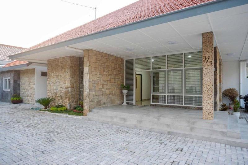 Urbanview Hotel MS Rooms Inn Simpang Lima, Jomblang, Indonesia