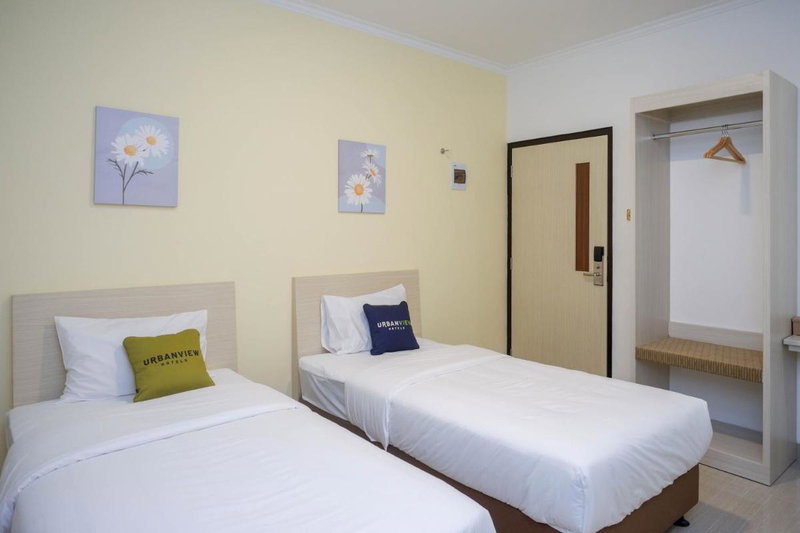 Urbanview Hotel MS Rooms Inn Simpang Lima, Jomblang, Indonesia