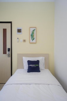 Urbanview Hotel MS Rooms Inn Simpang Lima, Jomblang, Indonesia