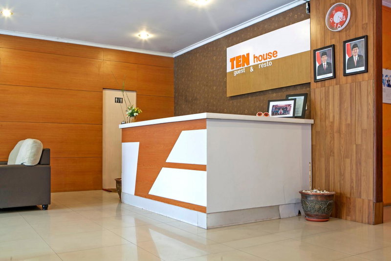 RedDoorz Syariah near BTC Fashion Mall, Bandung, Indonesia