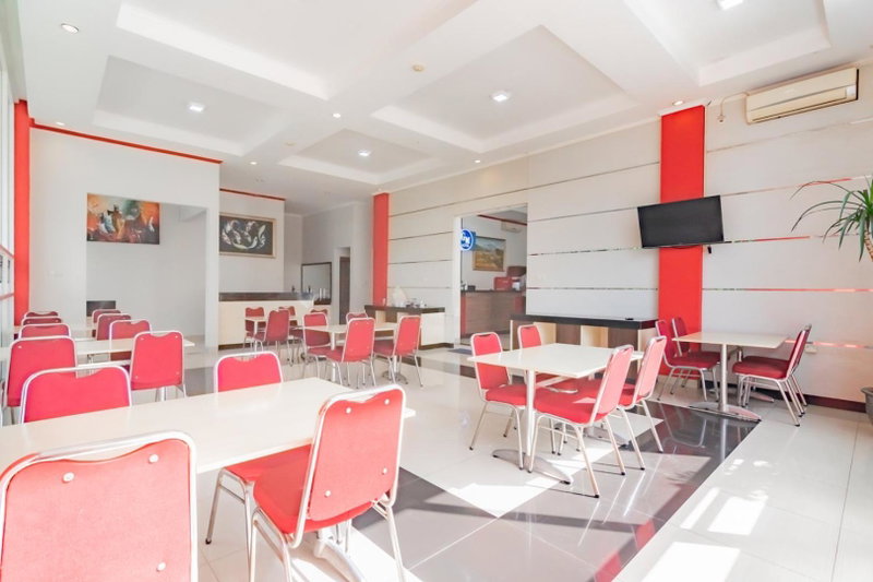Urbanview Hotel Grand Malabar Bandung, Bandung, Indonesia