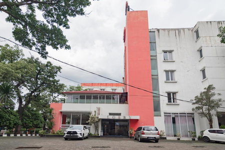 Urbanview Hotel Grand Malabar Bandung, Bandung, Indonesia