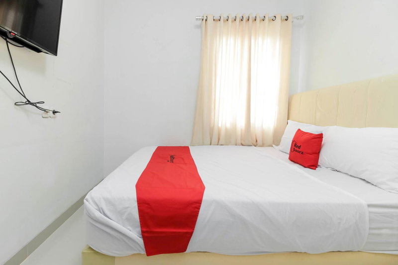 RedDoorz near Siloam Hospital Palembang, Palembang, Indonesia