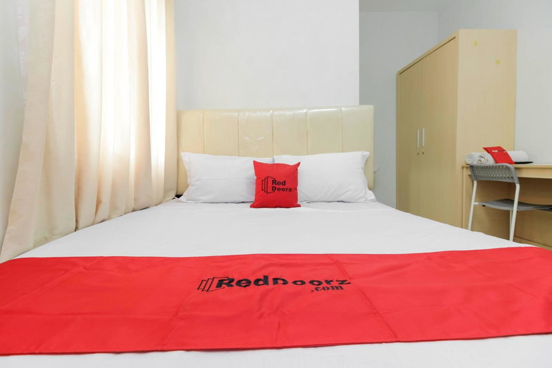RedDoorz near Siloam Hospital Palembang, Palembang, Indonesia