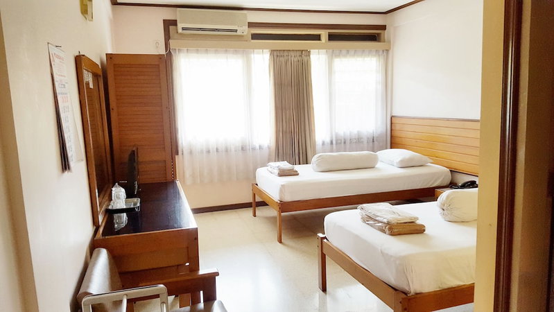 Pondok Asri Family Guest House, Surabaya, Indonesia