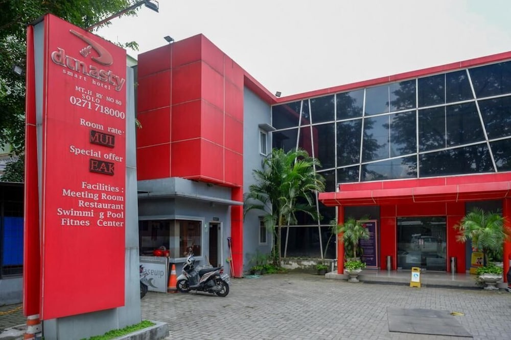 Hotel · Dinasty Smart Hotel, Surakarta