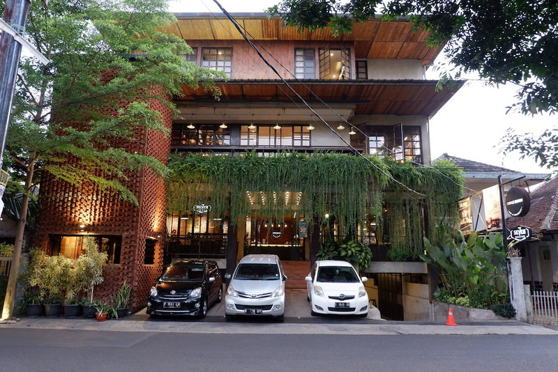 Triple Seven Bed and Breakfast, Bandung, Indonesia