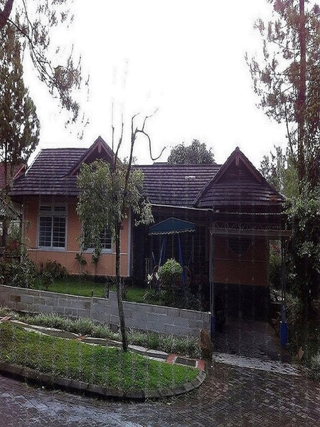 Villa Kota Bunga Sakura, Cipanas, Indonesia