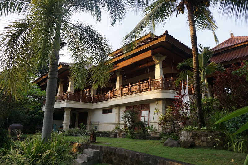 Gunung Paradis Retreat, Seririt, Indonesia