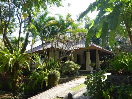 Gunung Paradis Retreat, Seririt, Indonesia
