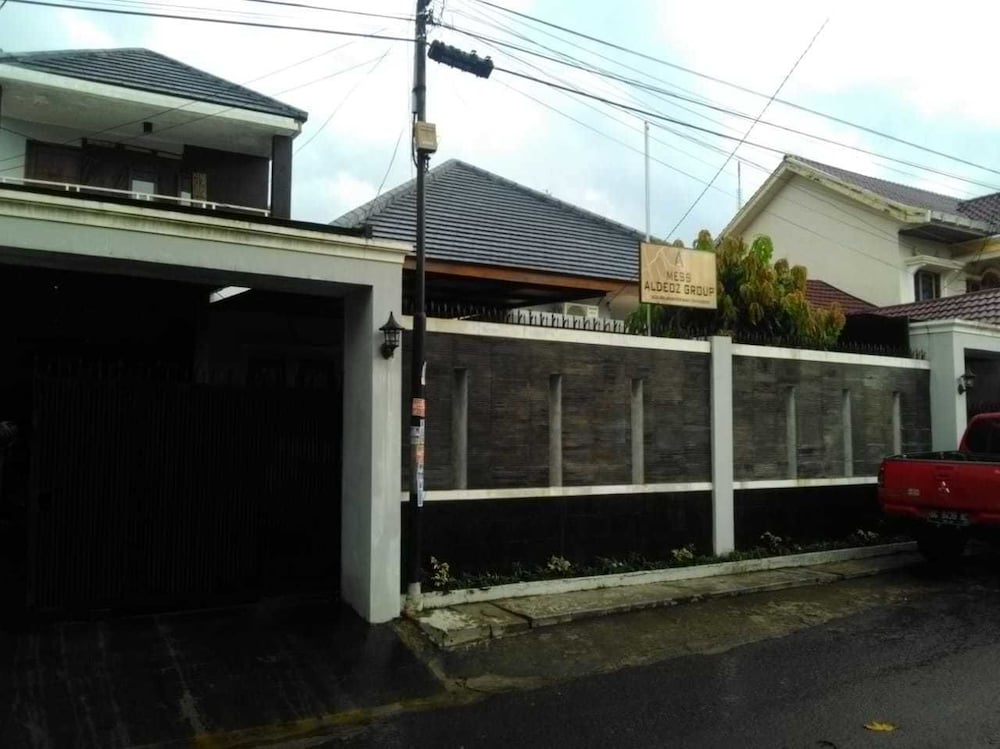 Hotel · Aldeoz Palembang City Villa Sumsel, Palembang