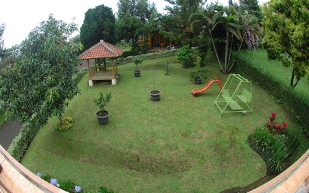 Villa ChavaMinerva Istana Bunga-Lembang, Parongpong, Indonesia