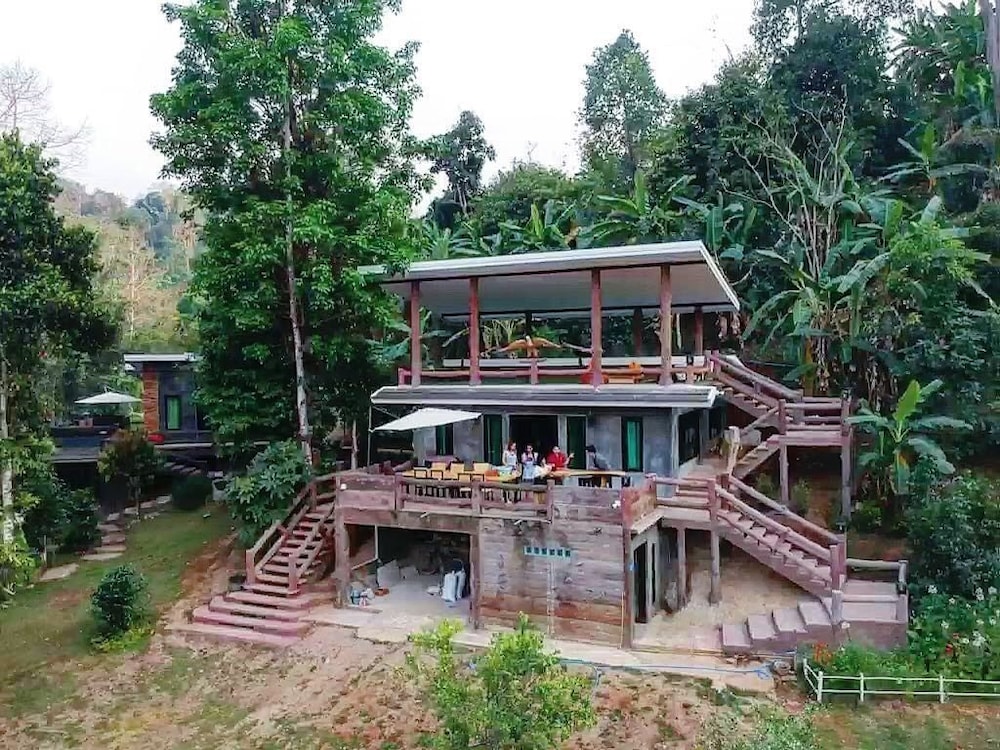 Rai Phusaitran - Hostel, Thailand