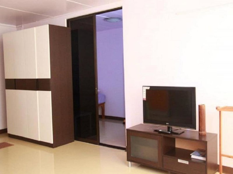 Room-near Impact Challenger Bangkok Thai, Pak Kret, Thailand