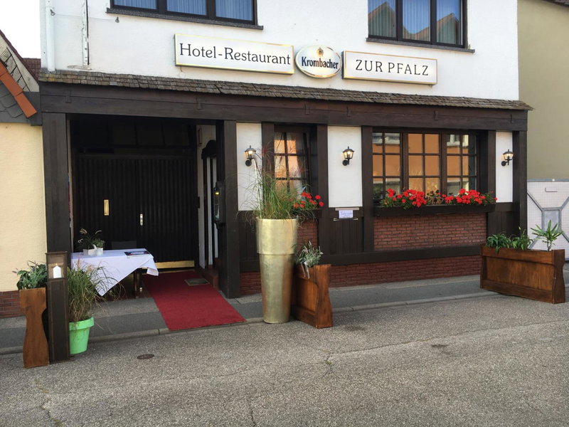 Hotel und Restaurant -Gasthaus Zur Pfalz, Hockenheim, Germany