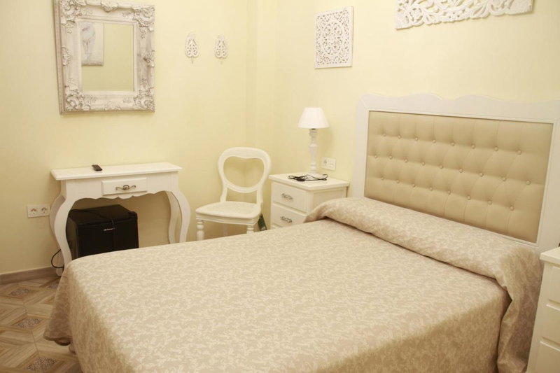 Hostal Flor De Lis- Lojo, Conil de la Frontera, Spain