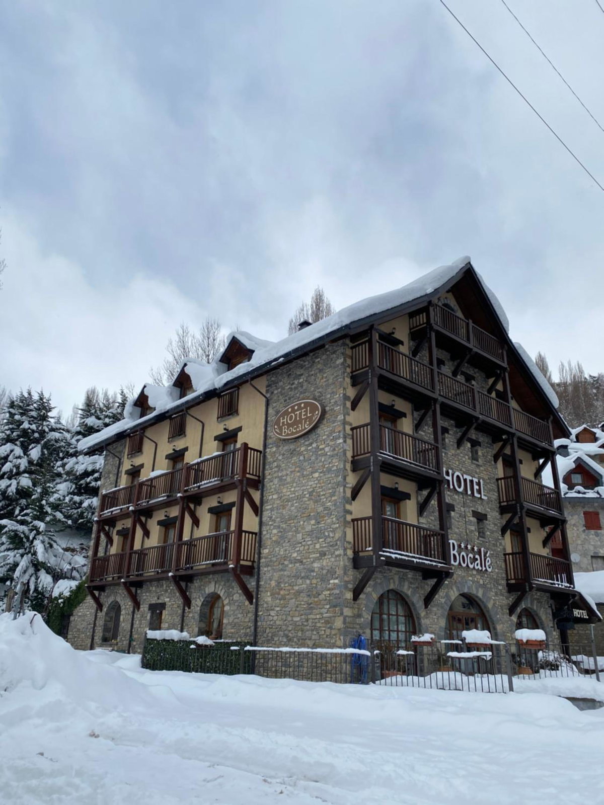 Hotel Bocalé 3000, Spain