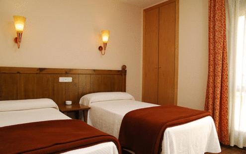 Hotel Pirineos, Castejón de Sos, Spain