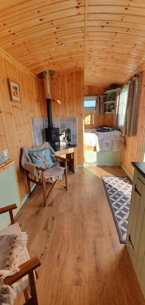 Fauld O Wheat Shepherds Hut , Loch Ken ,Off Grid, Castle Douglas, United Kingdom