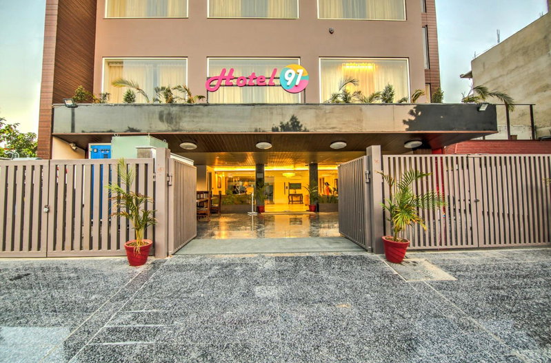 Hotel 91 Huda City Centre, Gurgaon, India
