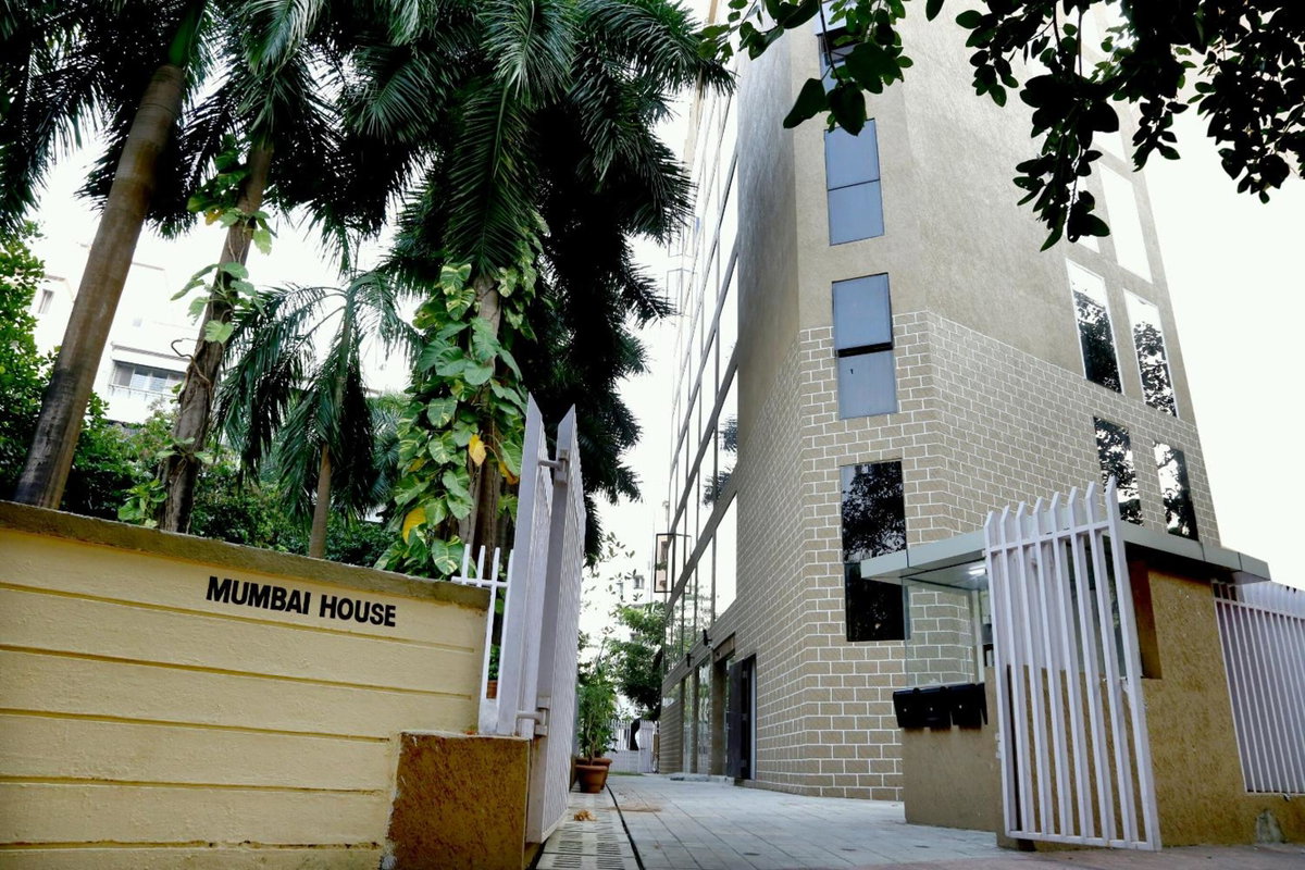 Hotel Mumbai House Andheri East, Mumbai, India