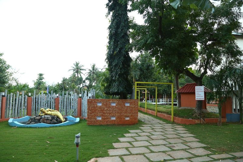 Mermaid Resort Kelambakkam, Tirupporur, India