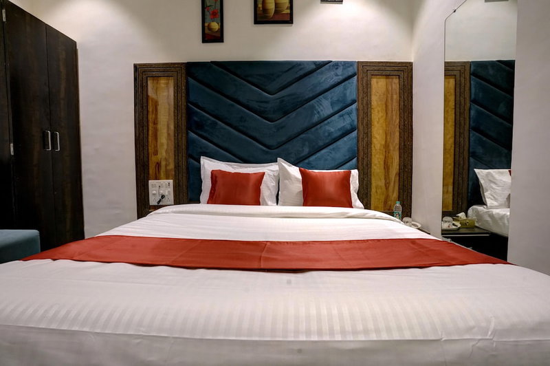 Hotel Golden Palace Residency, Mumbai, India