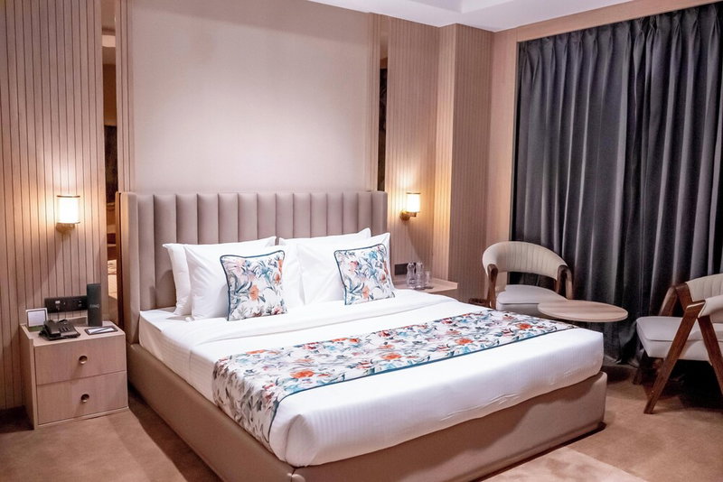 Aster Grand by Zenq Saket, New Delhi, India