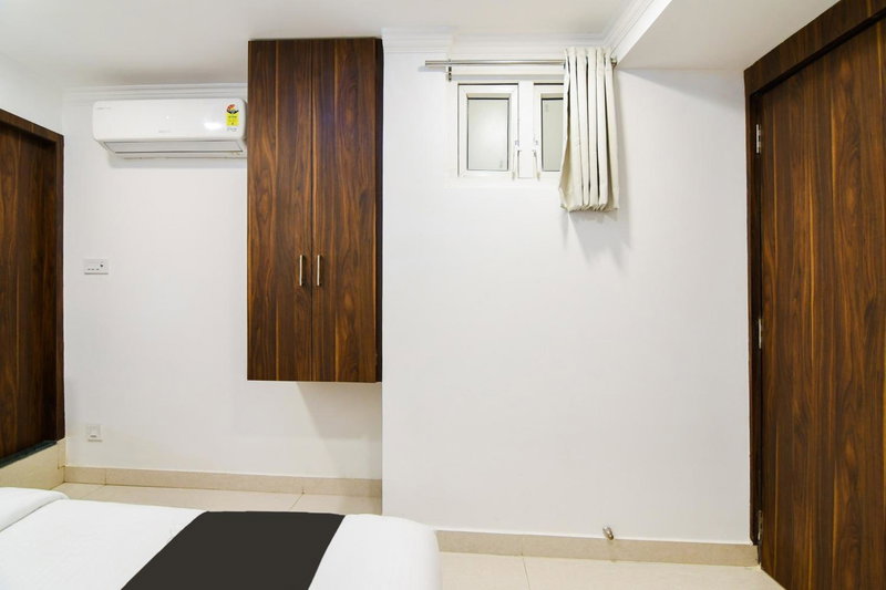 Super Hotel O Eminent Hotel, Kolkata, India