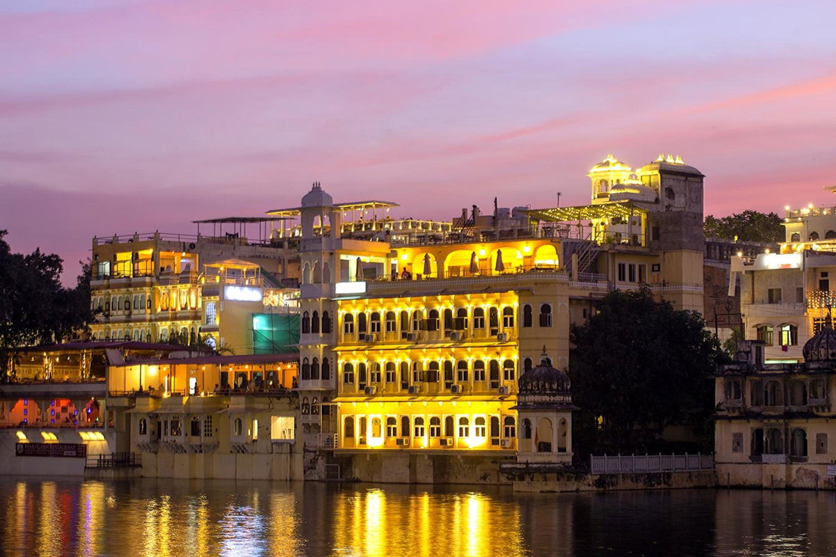 Sarovar - Lake Facing Boutique Hotel On Lake Pichola, India