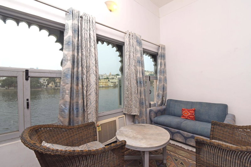 Sarovar - Lake Facing Boutique Hotel On Lake Pichola, Udaipur, India