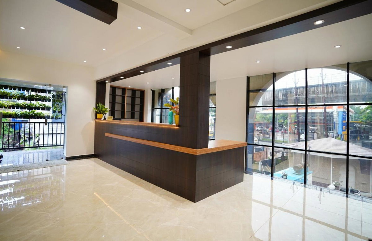 7 The Business Hotel, India